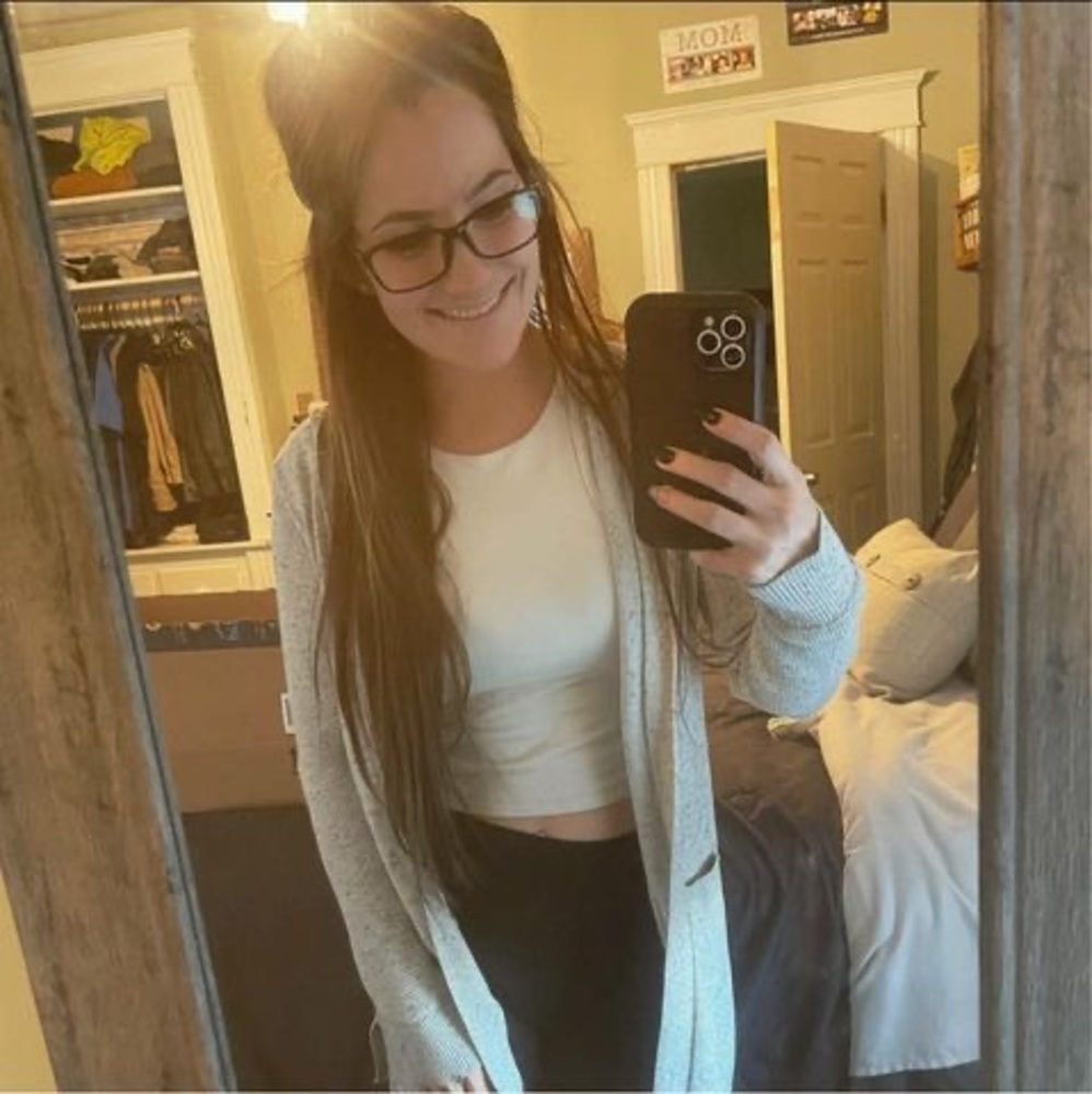 Meet your Posher, Kaitlyn